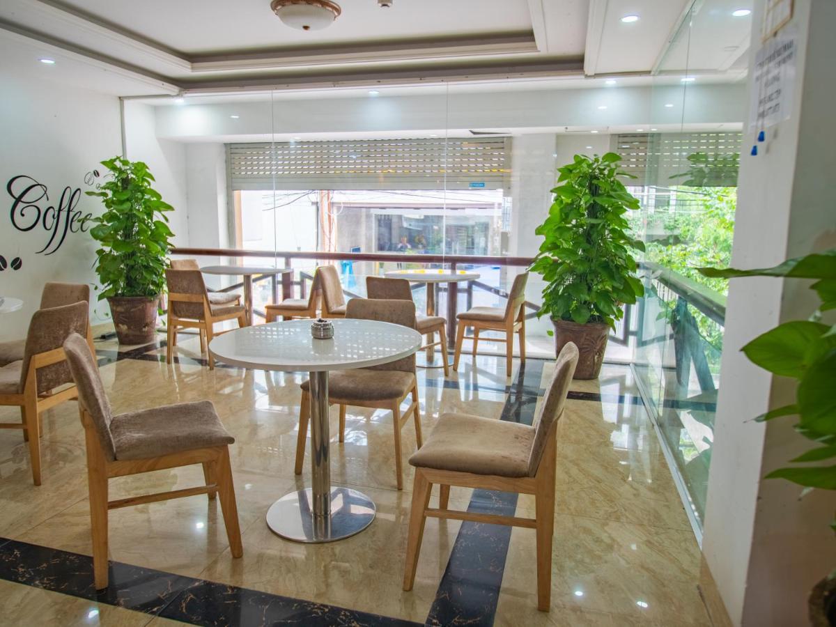 Miami Beach Hotel & Apartment Da Nang Exterior photo